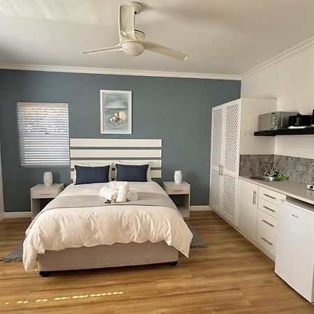 Plett57 - Self Catering - Room No1 Плетенбърг Бей Екстериор снимка
